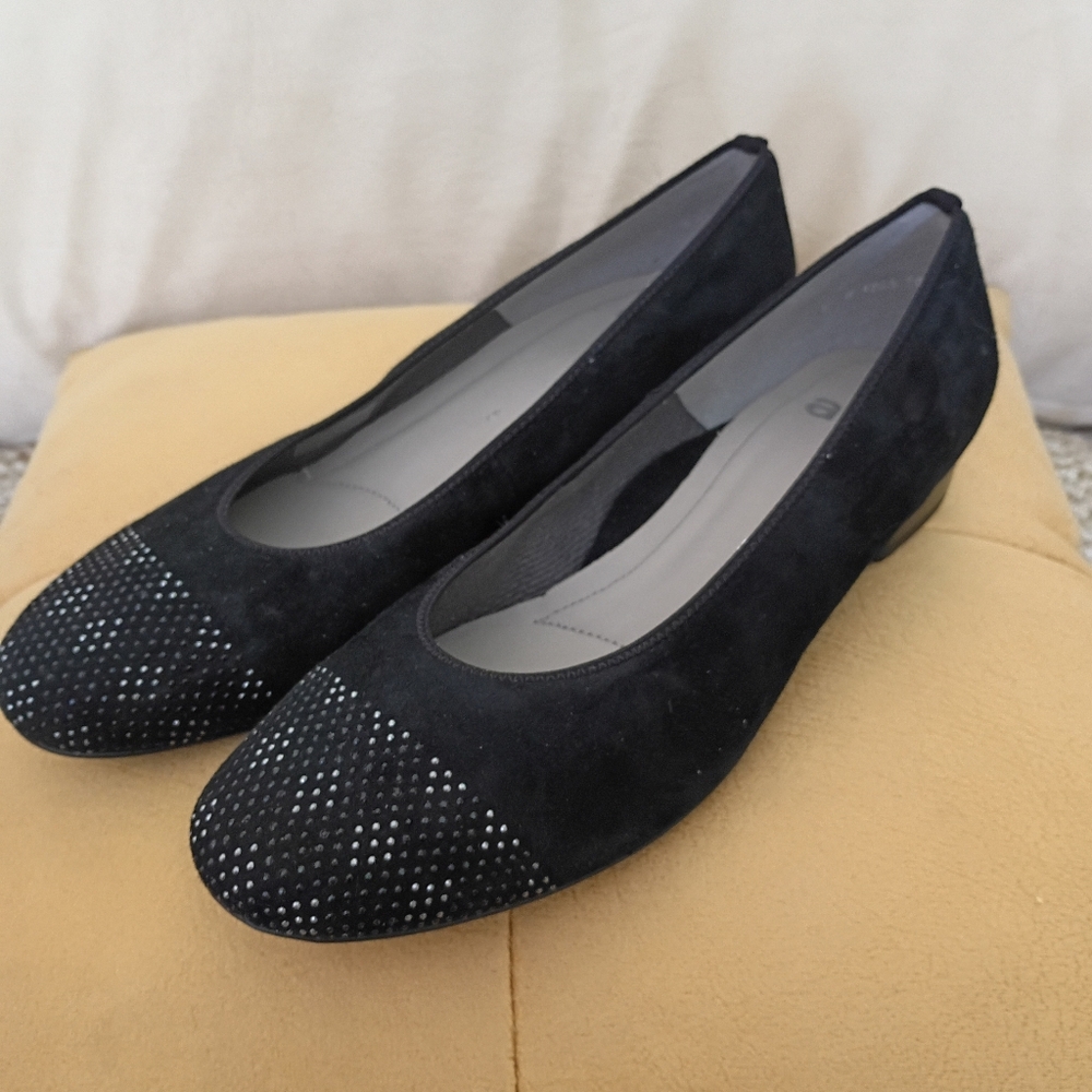 NWT.Ara Black Suede Flats with Sparkle Toe - Picture 2 of 8